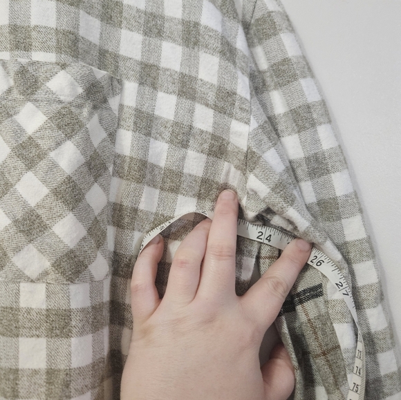 BKE Plaid Button Down Boyfriend Fit Long Sleeve Shirt! - Picture 3 of 5